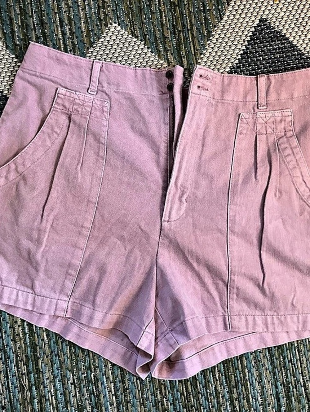 Universal Thread High Waist Shorts in Pink Size 14